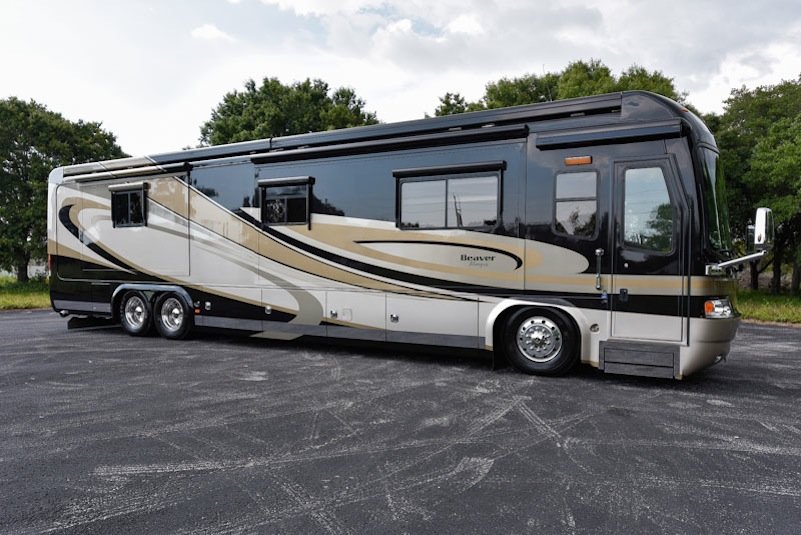 2009 Beaver Marquis Lapis IV Class A motorhome