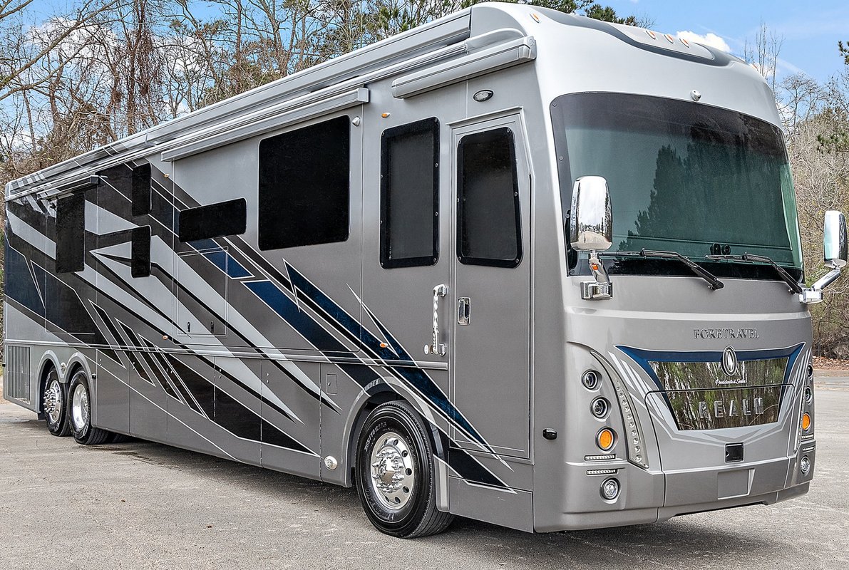 Foretravel Realm Presidential Class A motorhome